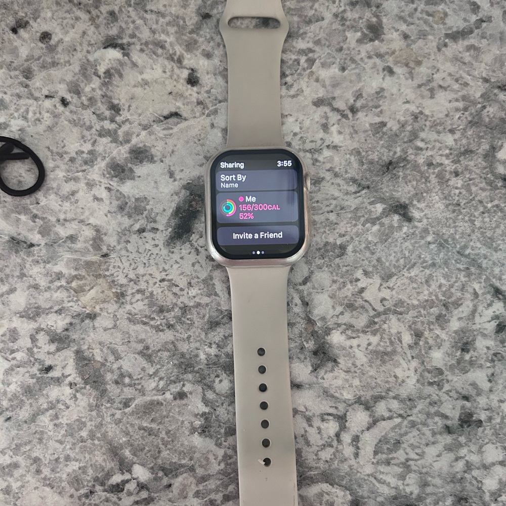 Apple Watch Series 8 GPS + Cellular Aluminum 45mm - Picture 5 of 6